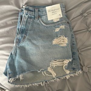 Abercrombie Curve Love Boyfriend Short